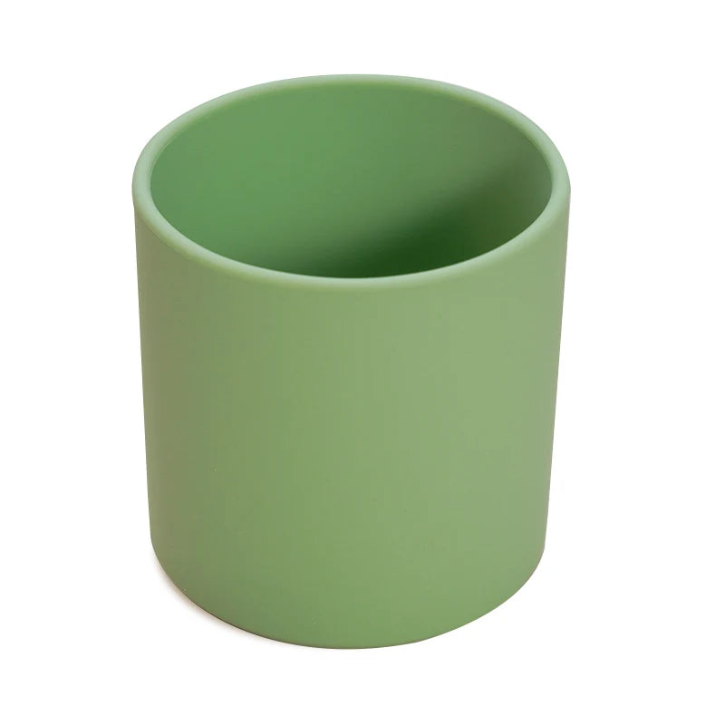 Gobelet bébé en silicone coloris vert sauge
