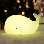 Veilleuse Enfant Petite Baleine, douce et apaisante, idéale pour le coucher de votre enfant. Parfaite pour une chambre magique.