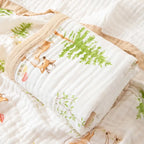 Couverture bébé en gaze de coton motif faons de la forêt